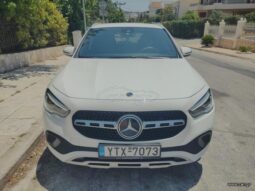 MERCEDES GLA 200 AUTOMATIC full