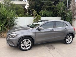 MERCEDES GLA 180 DIESEL/AUTOMATIC/BOOK SERVICE