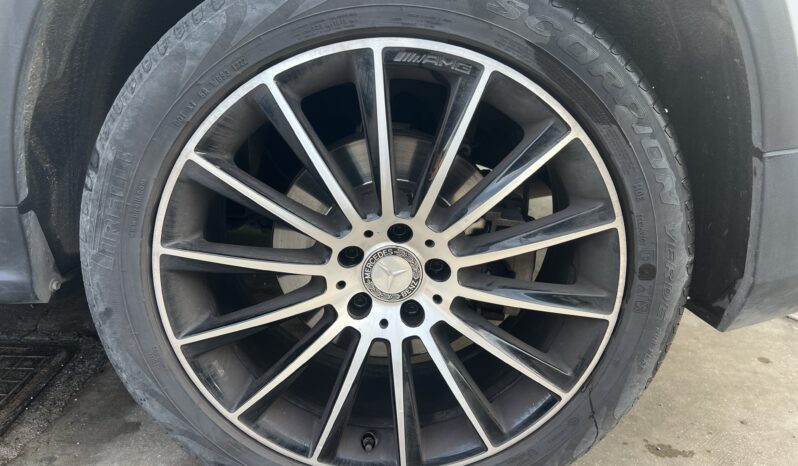 MERCEDES GLC 220d 4MATIC AMG STYLE full