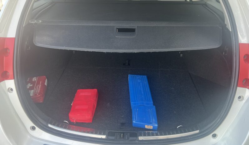 TOYOTA AURIS HYBRID AUTOMATIC full