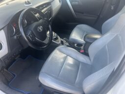 TOYOTA AURIS HYBRID AUTOMATIC full