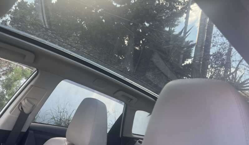 TOYOTA AURIS HYBRID AUTOMATIC full