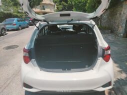 TOYOTA YARIS HYBRID AUTOMATIC full