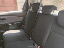 TOYOTA YARIS HYBRID AUTOMATIC full