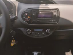 TOYOTA YARIS HYBRID AUTOMATIC full
