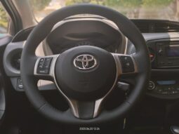 TOYOTA YARIS HYBRID AUTOMATIC full