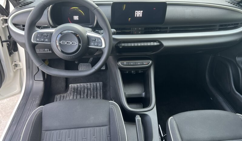 FIAT 600 HYBRID AUTOMATIC full